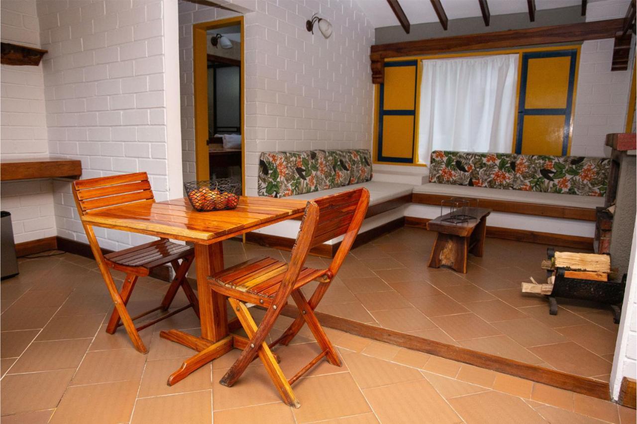 Termales El Otono Hotel La Enea ภายนอก รูปภาพ Interior of a guest room at the hotel