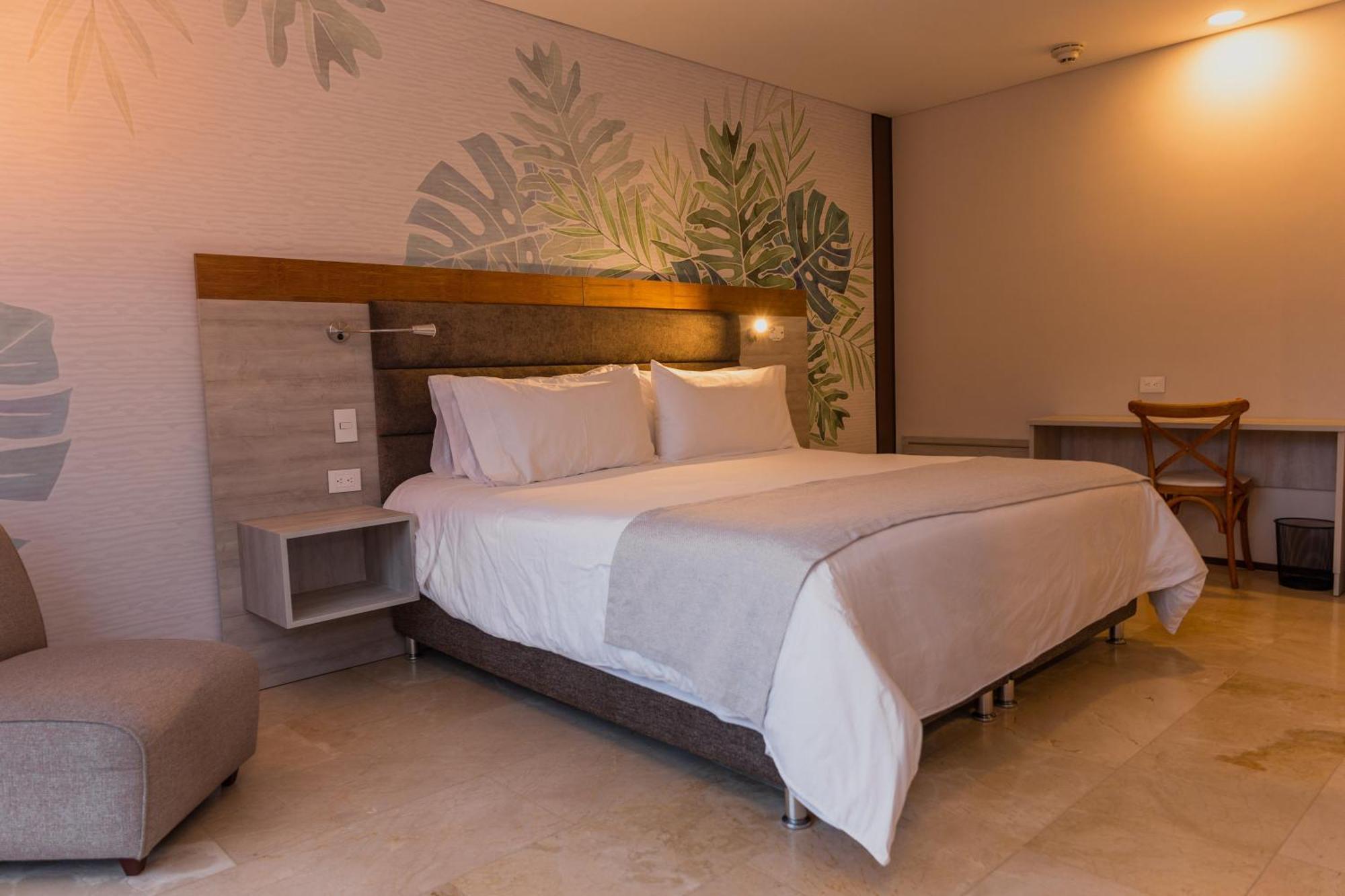 Termales El Otono Hotel La Enea ภายนอก รูปภาพ A room at the hotel